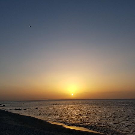 Attico Del Sole Panzió Rometta Marea Kültér fotó
